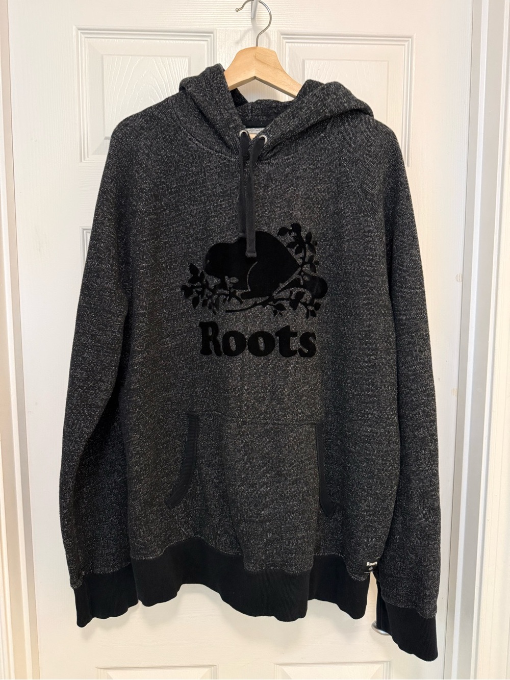Like New Roots Organic Original Marled Velvet Beaver Logo Kanga Hoodie